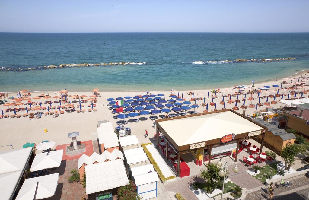 Bianchi Hotel & Residence Porto Recanati Pokoj fotografie